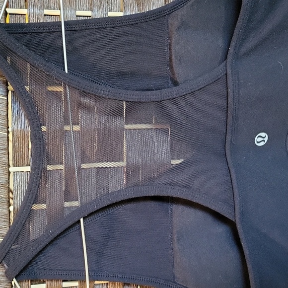 Lululemon Athletica Black V-Neck Tank Top - Picture 4 of 4